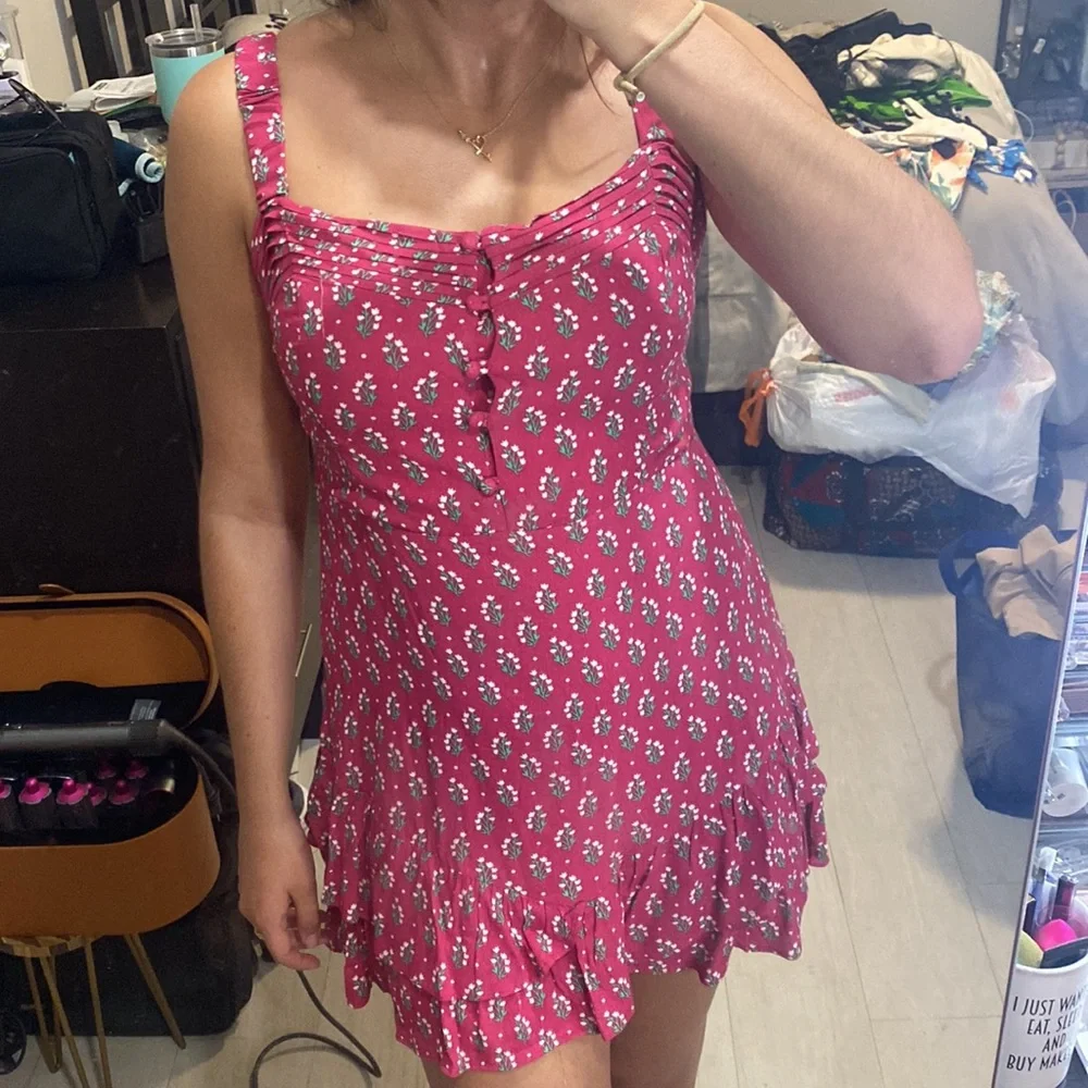 Briny Boutique Pink Floral Dress - Picture 2 of 7